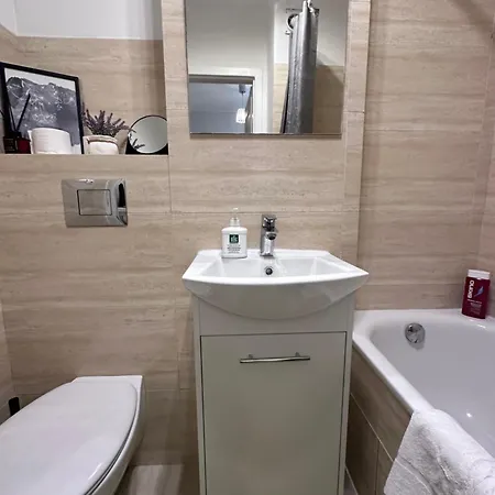 7centrum Cityaparthomeparking Warschau